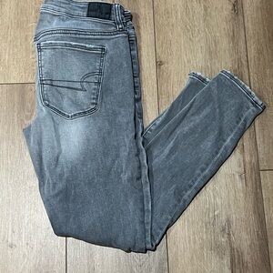 American Eagle Outfitters Gray Skinny Distressed Jeans 6S
